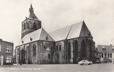 OLDENZAAL - Plechelmus Basiliek