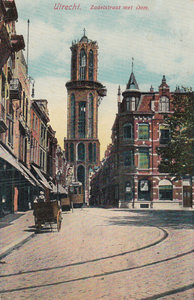UTRECHT - Zadelstraat met Dom