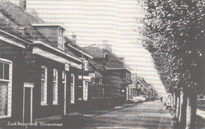 ZUID-BEIJERLAND - Dorpsstraat