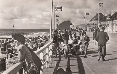 WESTERLAND - Nordseebad Westerland, Kurbetrieb auf der Promenade