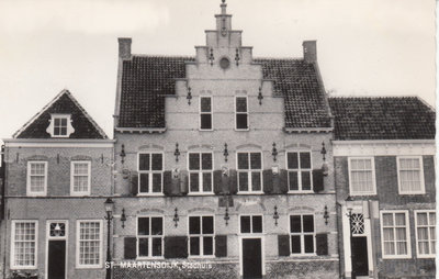 ST. MAARTENSDIJK - Stadhuis