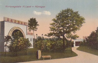 NIJMEGEN - Kruiswegstatie H. Land