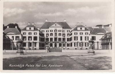 APELDOORN - Koninklijk Paleis het Loo