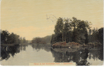 APELDOORN - Vijver in het Koninklijk Park