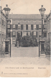 WAGENINGEN - Rijks Hoogere Land - en Boschbouwschool