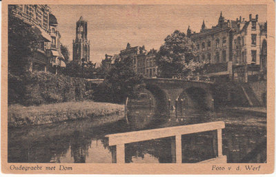 UTRECHT - Oude Gracht met Dom