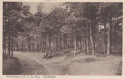 NIJVERDAL - Wandelweg Z./O. In de Berg