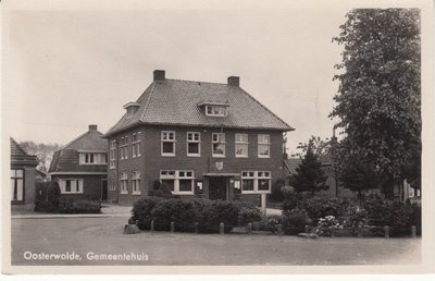 OOSTERWOLDE - Gemeentehuis