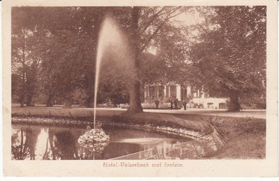 VELSEN - Hotel Velserbeek met Fontein