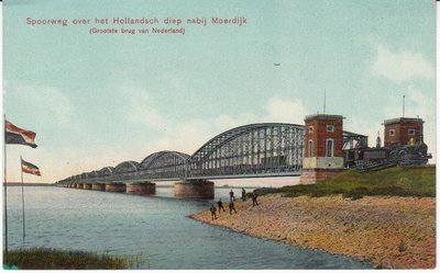 MOERDIJK - Spoorweg over het Hollandsch Diep nabij Moerdijk