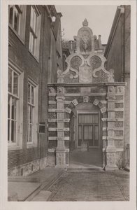 HOORN - Poortje van de Admiraliteit 1607 (Kerkplein)