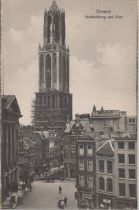 UTRECHT - Stadhuisbrug met Dom