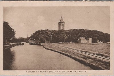 MONNIKENDAM - Gezicht op Monnikendam