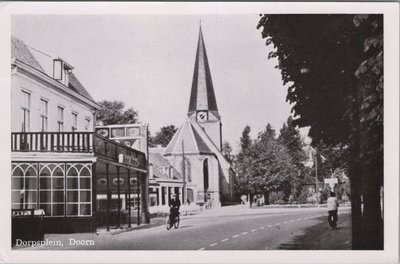 DOORN - Dorpsplein