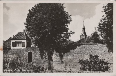 HATTEM - Oude Stadsmuur