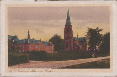 VORDEN - R. K. Kerk met Klooster