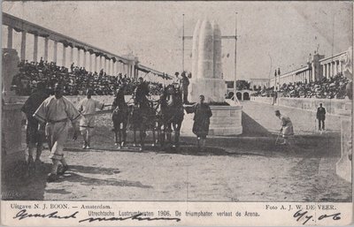 UTRECHT - Utrechtsche Lustrumfeesten 1906. De triumphator verlaat de Arena