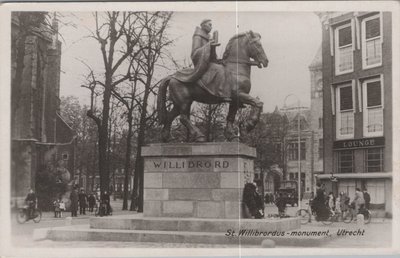 UTRECHT - St. Willibrordus - monument