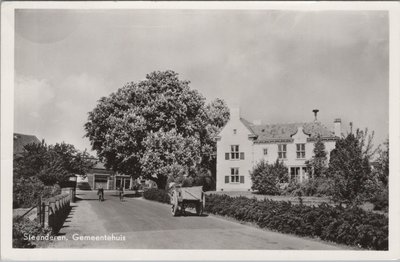 STEENDEREN - Gemeentehuis