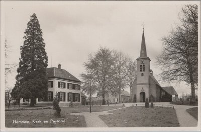 HEMMEN - Kerk en Pastorie