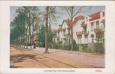 NAARDEN - Lambertus Hortensiuslaan