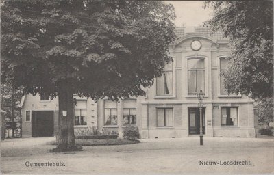 NIEUW-LOOSDRECHT - Gemeentehuis