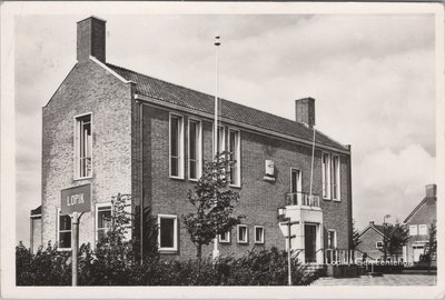 LOPIK - Gemeentehuis