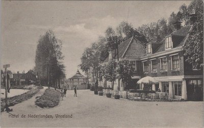 VREELAND - Hotel de Nederlanden