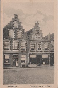 OUDEWATER - Oude gevels a. d. Markt