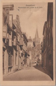 AMERSFOORT - Nieuwstraat met gezicht op St. Joris