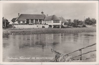 OUDLEUSEN - Kamphotel De Vechtstroom