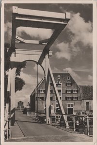 ENKHUIZEN - Zuiderzeemuseum met Compagniebrug