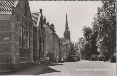 IJSSELSTEIN - Kronenburg plantsoen