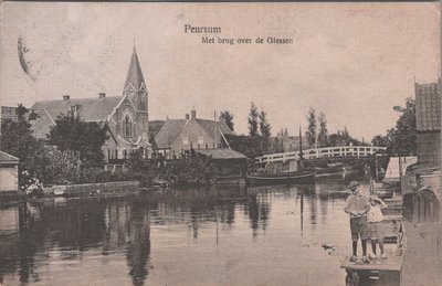 PEURSUM - Met brug over de Giessen