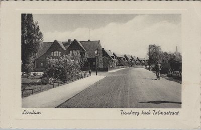 LEERDAM - Tiendweg hoek Talmastraat