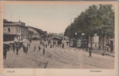 UTRECHT - Stationsplein