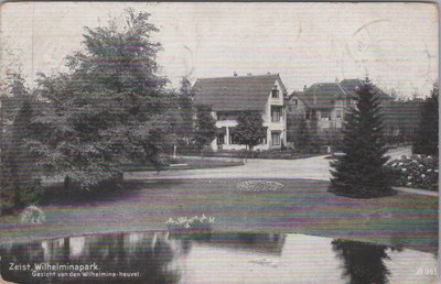 ZEIST - Wilhelminapark. Gezicht van den Wilhelmina-heuvel