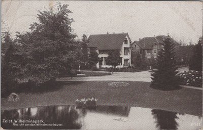 ZEIST - Wilhelminapark. Gezicht van den Wilhelmina-heuvel