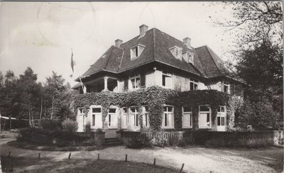 ZEIST - Stichting de Zeemanspot. Witte Hull