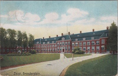 ZEIST - Broederplein