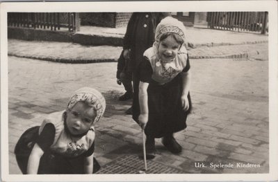 URK - Spelende Kinderen