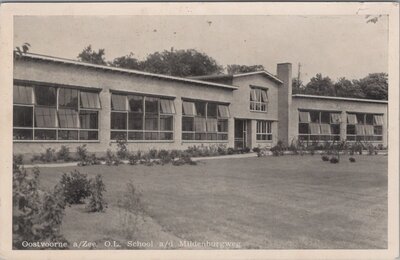 OOSTVOORNE AAN ZEE - O.L. School a/d Mildenburgweg