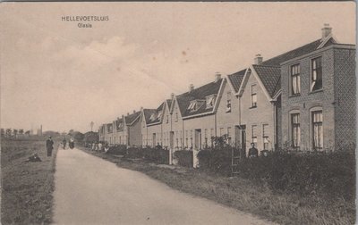 HELLEVOETSLUIS - Glasis