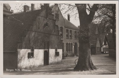 BERGEN (N. H.) - N. H. Museum