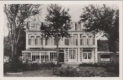 DOMBURG - vacantie en Herstellingsoord van de Incasso Bank. Vooraanzicht