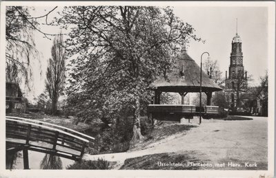 IJSSELSTEIN - Plantsoen met Herv. Kerk