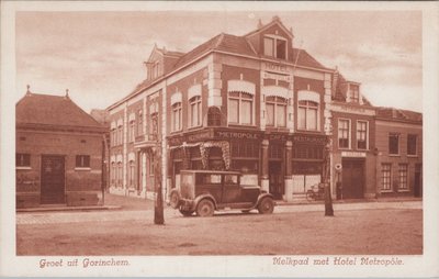 GORINCHEM - Melkpad met Hotel Metropole