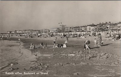 KATWIJK AAN ZEE - Boulevard en Strand