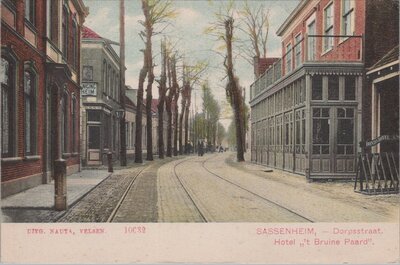 SASSENHEIM - Dorpsstraat Hotel 't Bruine Paard