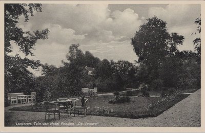 LUNTEREN - Tuin van Hotel Pension De Veluwe